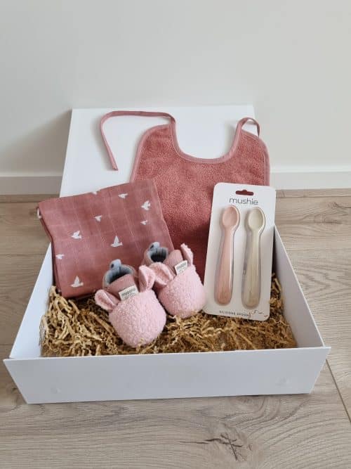 Cadeaubox roze kraamcadeau