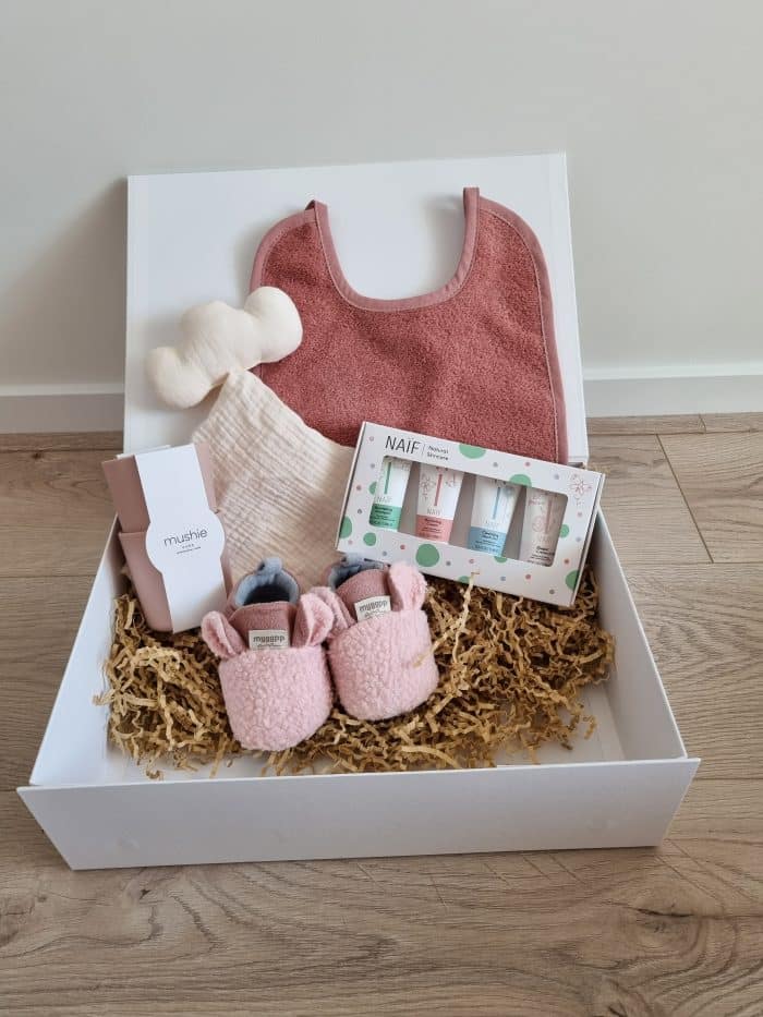 cadeaubox roze f kraamcadeau Naïf