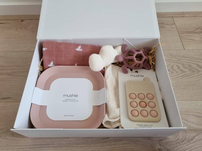 cadeaubox roze e kraamcadeau Mushie