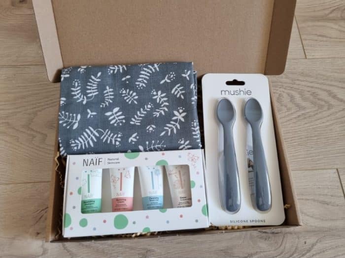 Cadeaubox brievenbus blauw mushie en naïf