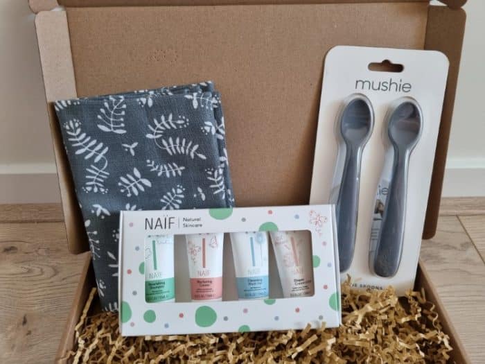 Cadeaubox brievenbus blauw mushie en naïf 1